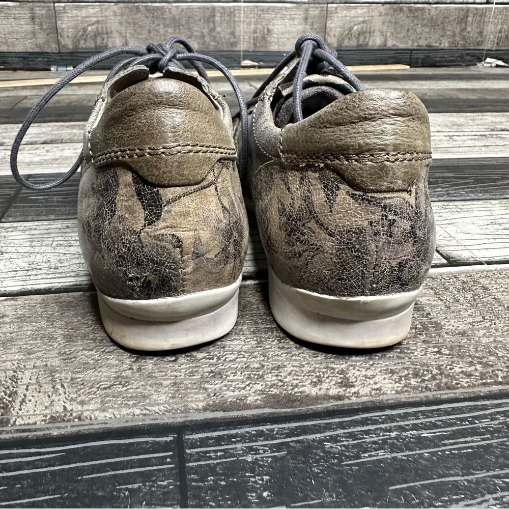 Miz Mooz Pericles Fashion Sneaker Women Size 38 7 Floral Print Casual Shoe Brown